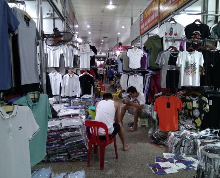 Chợ đầu mối tại Việt Nam